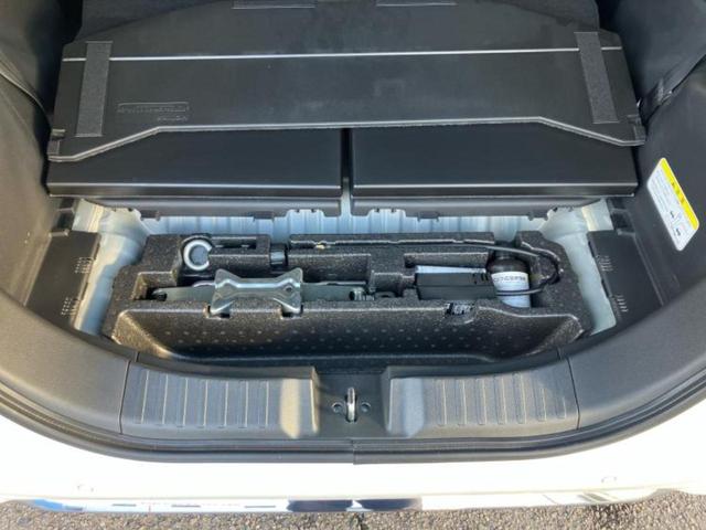 Ｎ－ＢＯＸカスタム Ｌ　新品タイヤ／保証書／純正　８インチ　ＳＤナビ／ホンダセンシング／両側電動スライドドア／シートヒーター　前席／車線逸脱防止支援システム／パーキングアシスト　バックガイド　衝突被害軽減システム　禁煙車（24枚目）