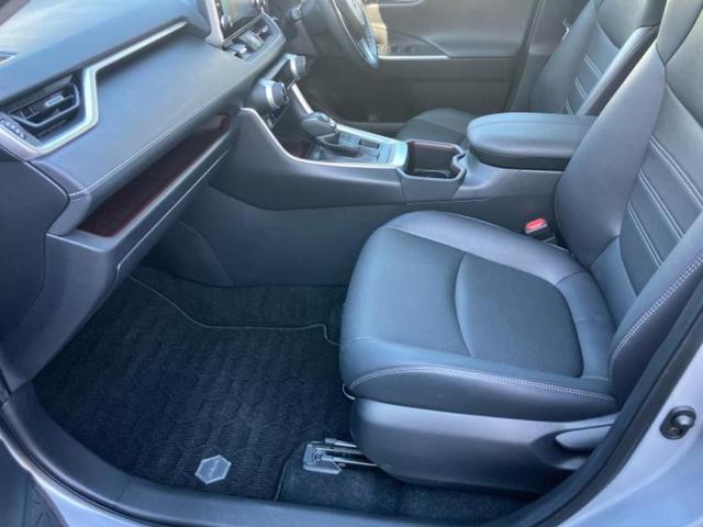RAV4 4WD G 保証書/ディスプレイオーディオ+ナビ9インチ/トヨタセーフティセンス/シートヒーター 前席/パノラミックビューモニター/車線逸脱防止支援システム/シート 合皮/電動バックドア 衝突被害軽減システム(6枚目)