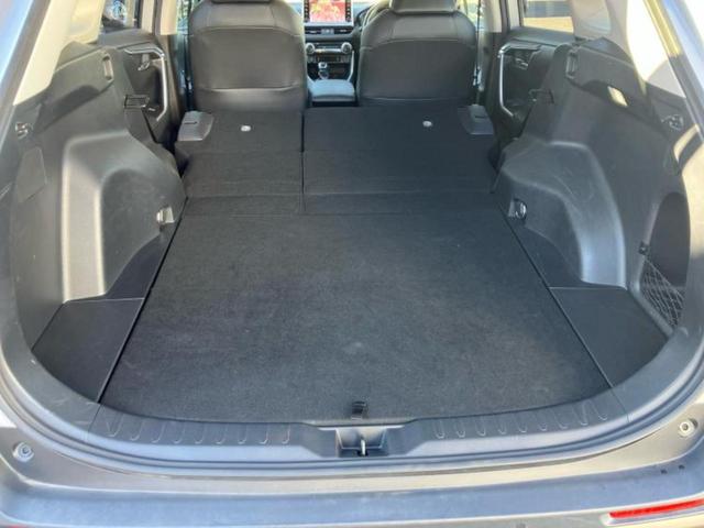 RAV4 4WD G 保証書/ディスプレイオーディオ+ナビ9インチ/トヨタセーフティセンス/シートヒーター 前席/パノラミックビューモニター/車線逸脱防止支援システム/シート 合皮/電動バックドア 衝突被害軽減システム(19枚目)
