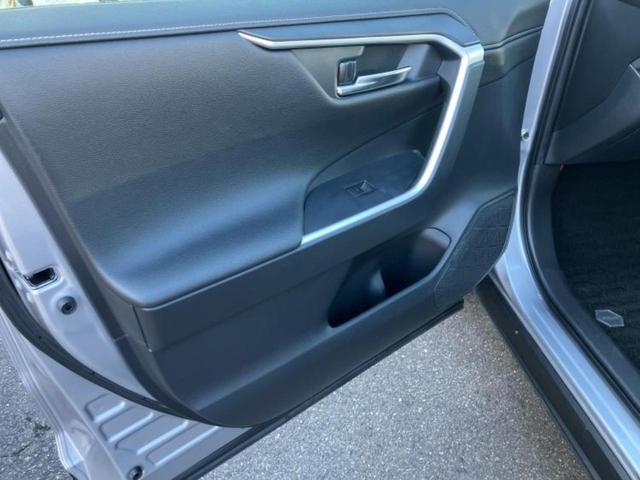 RAV4 4WD G 保証書/ディスプレイオーディオ+ナビ9インチ/トヨタセーフティセンス/シートヒーター 前席/パノラミックビューモニター/車線逸脱防止支援システム/シート 合皮/電動バックドア 衝突被害軽減システム(22枚目)