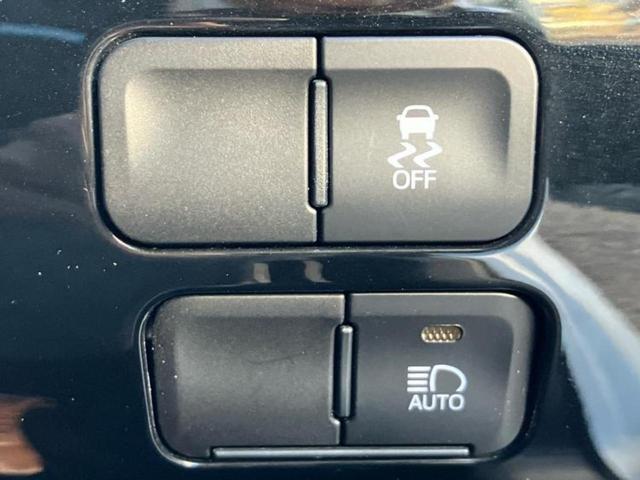 プリウス Ｓ　純正　ＳＤナビ／トヨタセーフティセンス／車線逸脱防止支援システム／ドライブレコーダー　前後／ヘッドランプ　ＬＥＤ／Ｂｌｕｅｔｏｏｔｈ接続／ＥＴＣ２．０／ＥＢＤ付ＡＢＳ／横滑り防止装置　バックカメラ（27枚目）