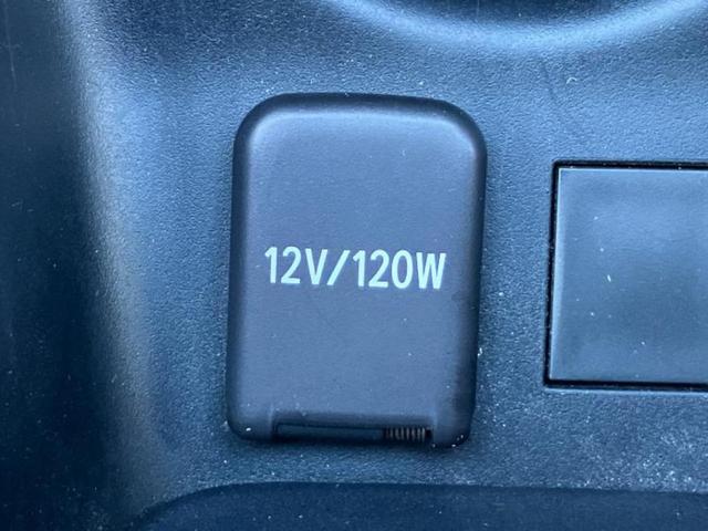 プリウス Ｓ　純正　ＳＤナビ／トヨタセーフティセンス／車線逸脱防止支援システム／ドライブレコーダー　前後／ヘッドランプ　ＬＥＤ／Ｂｌｕｅｔｏｏｔｈ接続／ＥＴＣ２．０／ＥＢＤ付ＡＢＳ／横滑り防止装置　バックカメラ（36枚目）