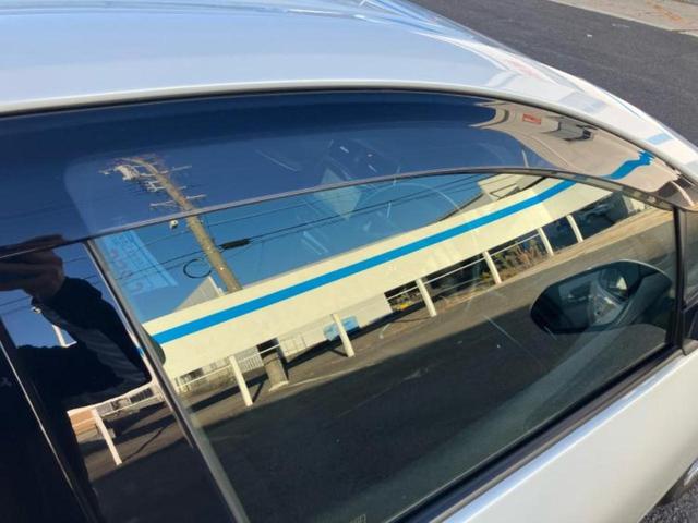 プリウス Ｓ　純正　ＳＤナビ／トヨタセーフティセンス／車線逸脱防止支援システム／ドライブレコーダー　前後／ヘッドランプ　ＬＥＤ／Ｂｌｕｅｔｏｏｔｈ接続／ＥＴＣ２．０／ＥＢＤ付ＡＢＳ／横滑り防止装置　バックカメラ（40枚目）