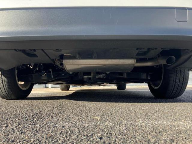 プリウス Ｓ　純正　ＳＤナビ／トヨタセーフティセンス／車線逸脱防止支援システム／ドライブレコーダー　前後／ヘッドランプ　ＬＥＤ／Ｂｌｕｅｔｏｏｔｈ接続／ＥＴＣ２．０／ＥＢＤ付ＡＢＳ／横滑り防止装置　バックカメラ（48枚目）