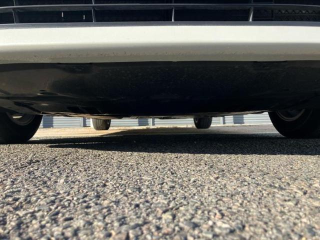 プリウス Ｓ　純正　ＳＤナビ／トヨタセーフティセンス／車線逸脱防止支援システム／ドライブレコーダー　前後／ヘッドランプ　ＬＥＤ／Ｂｌｕｅｔｏｏｔｈ接続／ＥＴＣ２．０／ＥＢＤ付ＡＢＳ／横滑り防止装置　バックカメラ（49枚目）