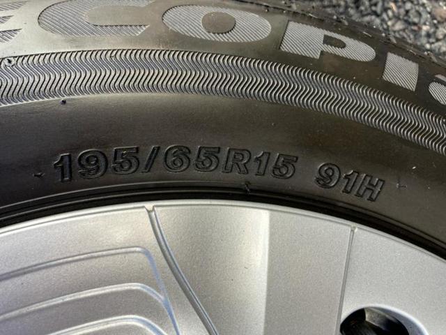 プリウス Ｓ　純正　ＳＤナビ／トヨタセーフティセンス／車線逸脱防止支援システム／ドライブレコーダー　前後／ヘッドランプ　ＬＥＤ／Ｂｌｕｅｔｏｏｔｈ接続／ＥＴＣ２．０／ＥＢＤ付ＡＢＳ／横滑り防止装置　バックカメラ（53枚目）