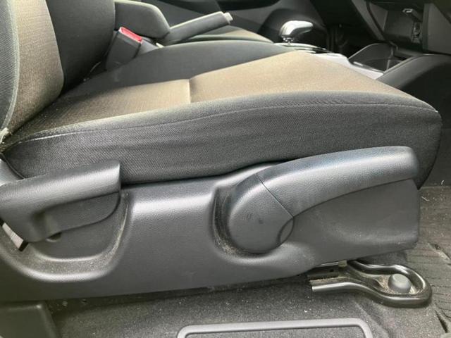 フィットハイブリッド ハイブリッド・Fパッケージ 新品タイヤ/保証書/社外 SDナビ/ヘッドランプ LED/Bluetooth接続/ETC/EBD付ABS/横滑り防止装置/アイドリングストップ/バックモニター/ワンセグTV/DVD/禁煙車 DVD再生(14枚目)