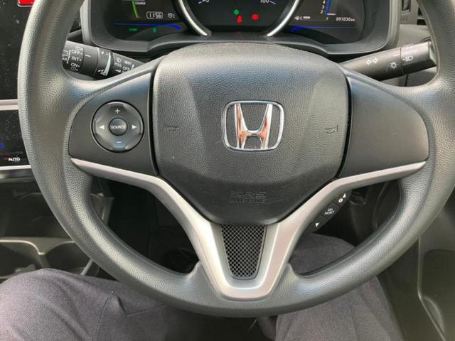 フィットハイブリッド ハイブリッド・Fパッケージ 新品タイヤ/保証書/社外 SDナビ/ヘッドランプ LED/Bluetooth接続/ETC/EBD付ABS/横滑り防止装置/アイドリングストップ/バックモニター/ワンセグTV/DVD/禁煙車 DVD再生(17枚目)