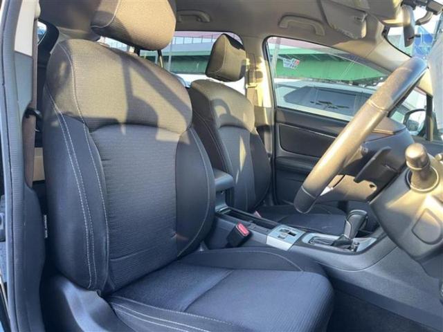 レヴォーグ ４ＷＤ１．６ＧＴアイサイトＳスタイル　新品タイヤ／社外　ＳＤナビ／衝突安全装置／車線逸脱防止支援システム／ヘッドランプ　ＬＥＤ／Ｂｌｕｅｔｏｏｔｈ接続／ＥＴＣ／ＥＢＤ付ＡＢＳ／横滑り防止装置／アイドリングストップ／フルセグＴＶ／ＤＶＤ（20枚目）