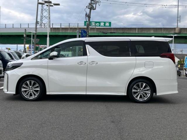 アルファード Sタイプゴールド サンルーフ/ディスプレイオーディオ+ナビ9インチ/フリップダウンモニター 純正 12.1インチ/デジタルインナーミラー/トヨタセーフティセンス/両側電動スライドドア 衝突被害軽減システム バックカメラ(2枚目)