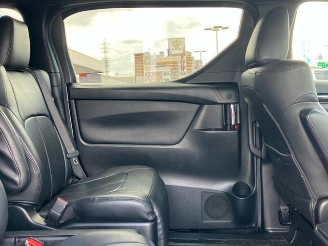 アルファード Sタイプゴールド サンルーフ/ディスプレイオーディオ+ナビ9インチ/フリップダウンモニター 純正 12.1インチ/デジタルインナーミラー/トヨタセーフティセンス/両側電動スライドドア 衝突被害軽減システム バックカメラ(7枚目)