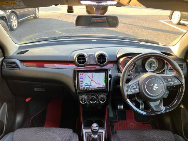 スイフトスポーツ スポーツ　新品タイヤ／純正　８インチ　ＳＤナビ／セーフティサポート（スズキ）／シートヒーター／全方位モニター用カメラ／ヘッドランプ　ＬＥＤ／Ｂｌｕｅｔｏｏｔｈ接続／ＥＴＣ／ＥＢＤ付ＡＢＳ／横滑り防止装置（9枚目）