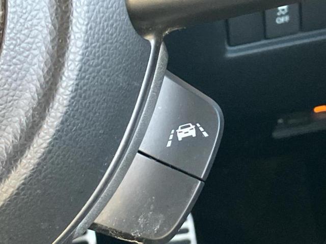 スイフトスポーツ スポーツ　新品タイヤ／純正　８インチ　ＳＤナビ／セーフティサポート（スズキ）／シートヒーター／全方位モニター用カメラ／ヘッドランプ　ＬＥＤ／Ｂｌｕｅｔｏｏｔｈ接続／ＥＴＣ／ＥＢＤ付ＡＢＳ／横滑り防止装置（29枚目）