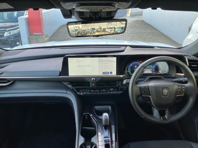 クラウンスポーツ ４ＷＤ　Ｚ　純正　ＳＤナビ／デジタルインナーミラー／衝突安全装置／シートヒーター／全方位モニター／車線逸脱防止支援システム／シート　合皮／パーキングアシスト　自動操舵／電動バックドア／ヘッドランプ　ＬＥＤ　４ＷＤ（9枚目）
