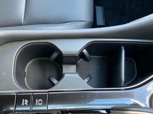 クラウンスポーツ ４ＷＤ　Ｚ　純正　ＳＤナビ／デジタルインナーミラー／衝突安全装置／シートヒーター／全方位モニター／車線逸脱防止支援システム／シート　合皮／パーキングアシスト　自動操舵／電動バックドア／ヘッドランプ　ＬＥＤ　４ＷＤ（41枚目）