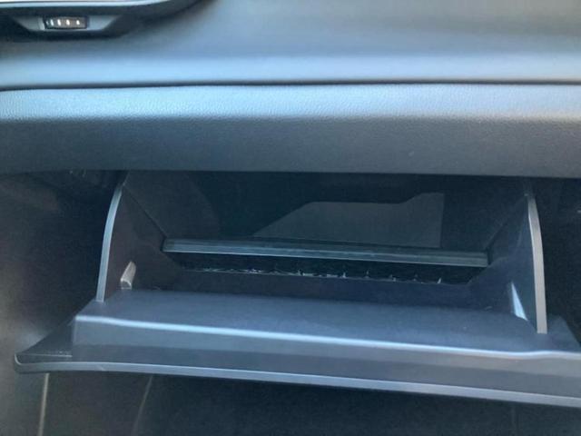 クラウンスポーツ ４ＷＤ　Ｚ　純正　ＳＤナビ／デジタルインナーミラー／衝突安全装置／シートヒーター／全方位モニター／車線逸脱防止支援システム／シート　合皮／パーキングアシスト　自動操舵／電動バックドア／ヘッドランプ　ＬＥＤ　４ＷＤ（46枚目）