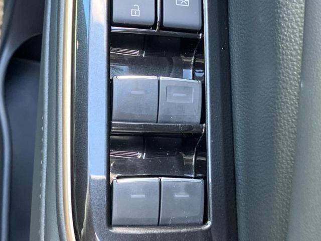 クラウンスポーツ ４ＷＤ　Ｚ　純正　ＳＤナビ／デジタルインナーミラー／衝突安全装置／シートヒーター／全方位モニター／車線逸脱防止支援システム／シート　合皮／パーキングアシスト　自動操舵／電動バックドア／ヘッドランプ　ＬＥＤ　４ＷＤ（49枚目）