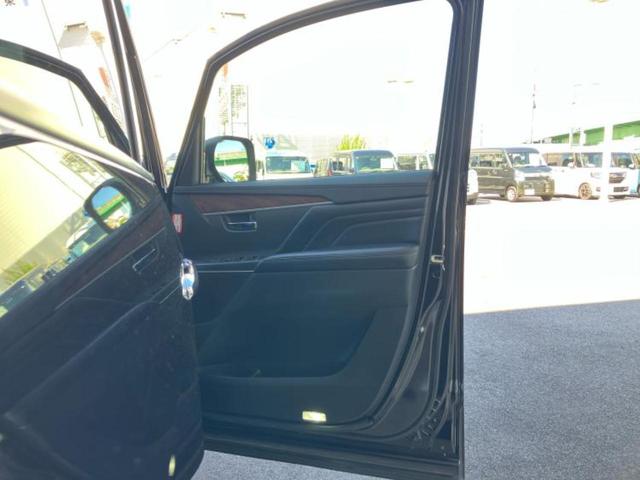 デリカD:5 4WD P 純正 10インチ SDナビ/衝突安全装置/両側電動スライドドア/シートヒーター/マルチアラウンドモニター/車線逸脱防止支援システム/電動バックドア/ヘッドランプ LED/Bluetooth接続 4WD(4枚目)