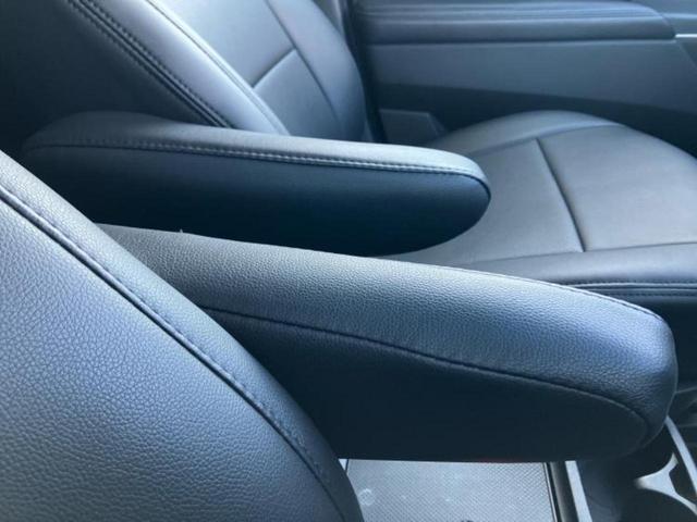 デリカD:5 4WD P 純正 10インチ SDナビ/衝突安全装置/両側電動スライドドア/シートヒーター/マルチアラウンドモニター/車線逸脱防止支援システム/電動バックドア/ヘッドランプ LED/Bluetooth接続 4WD(26枚目)