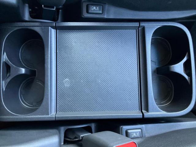 デリカD:5 4WD P 純正 10インチ SDナビ/衝突安全装置/両側電動スライドドア/シートヒーター/マルチアラウンドモニター/車線逸脱防止支援システム/電動バックドア/ヘッドランプ LED/Bluetooth接続 4WD(42枚目)