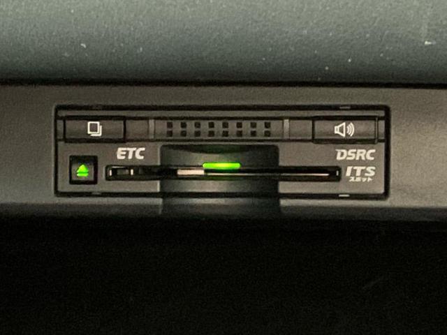 NX NX200t Fスポーツ 新品タイヤ/純正 SDナビ/シートヒーター/シート 合皮/ヘッドランプ LED/ETC/EBD付ABS/横滑り防止装置/アイドリングストップ/サイドモニター/バックモニター/フルセグTV/DVD(24枚目)