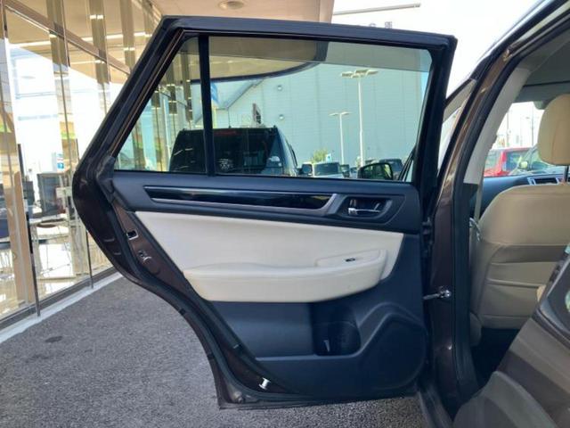 レガシィアウトバック 4WDアウトバックリミテッド 純正 8インチ SDナビ/衝突安全装置/シートヒーター/車線逸脱防止支援システム/シート フルレザー/電動バックドア/ヘッドランプ LED/Bluetooth接続/ETC/EBD付ABS 革シート(7枚目)