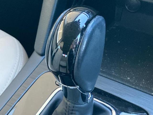 レガシィアウトバック 4WDアウトバックリミテッド 純正 8インチ SDナビ/衝突安全装置/シートヒーター/車線逸脱防止支援システム/シート フルレザー/電動バックドア/ヘッドランプ LED/Bluetooth接続/ETC/EBD付ABS 革シート(18枚目)