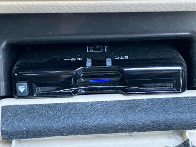 レガシィアウトバック 4WDアウトバックリミテッド 純正 8インチ SDナビ/衝突安全装置/シートヒーター/車線逸脱防止支援システム/シート フルレザー/電動バックドア/ヘッドランプ LED/Bluetooth接続/ETC/EBD付ABS 革シート(24枚目)