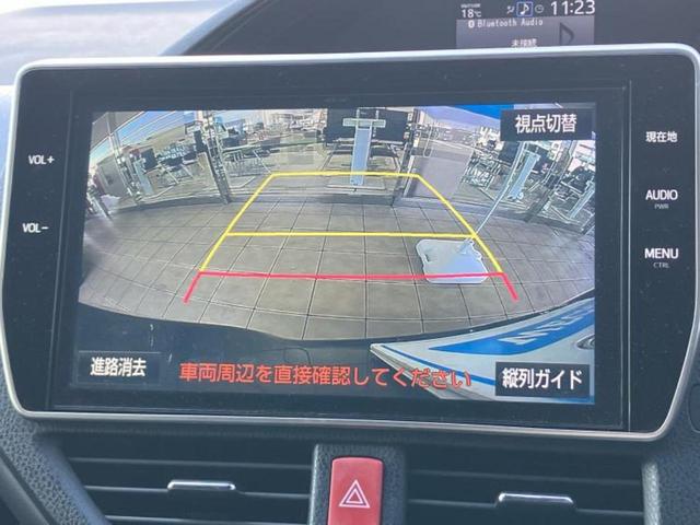 エスクァイア ハイブリッドGiブラックテーラード 新品タイヤ/純正 10インチ SDナビ/フリップダウンモニター/衝突安全装置/両側電動スライドドア/シートヒーター/車線逸脱防止支援システム/シート 合皮/パーキングアシスト バックガイド 禁煙車(12枚目)