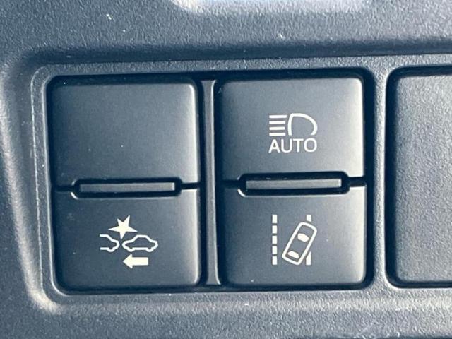 エスクァイア ハイブリッドGiブラックテーラード 新品タイヤ/純正 10インチ SDナビ/フリップダウンモニター/衝突安全装置/両側電動スライドドア/シートヒーター/車線逸脱防止支援システム/シート 合皮/パーキングアシスト バックガイド 禁煙車(34枚目)