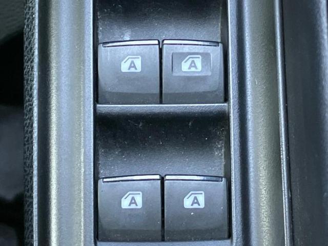 エスクァイア ハイブリッドGiブラックテーラード 新品タイヤ/純正 10インチ SDナビ/フリップダウンモニター/衝突安全装置/両側電動スライドドア/シートヒーター/車線逸脱防止支援システム/シート 合皮/パーキングアシスト バックガイド 禁煙車(44枚目)