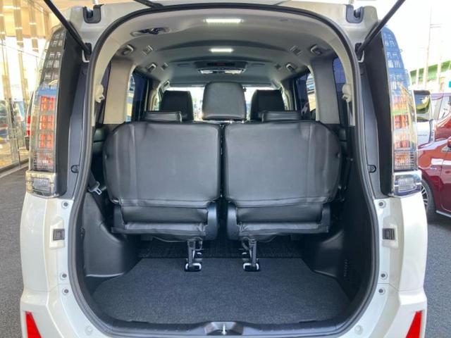 ヴォクシー ZSキラメキ2 社外 10インチ SDナビ/フリップダウンモニター 社外 12.8インチ/衝突安全装置/両側電動スライドドア/車線逸脱防止支援システム/ヘッドランプ LED/Bluetooth接続/ETC(19枚目)