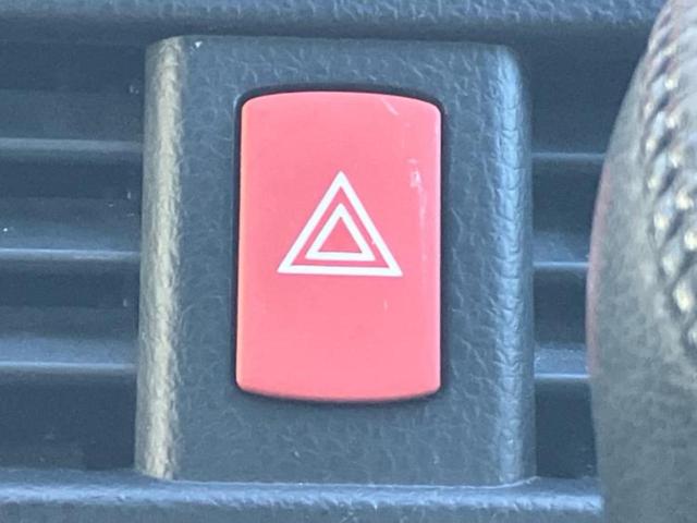 ヴォクシー ZSキラメキ2 社外 10インチ SDナビ/フリップダウンモニター 社外 12.8インチ/衝突安全装置/両側電動スライドドア/車線逸脱防止支援システム/ヘッドランプ LED/Bluetooth接続/ETC(26枚目)