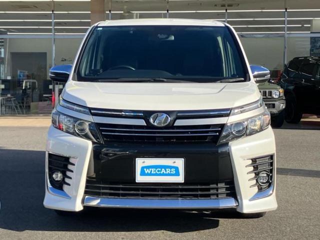 ヴォクシー ZSキラメキ2 社外 10インチ SDナビ/フリップダウンモニター 社外 12.8インチ/衝突安全装置/両側電動スライドドア/車線逸脱防止支援システム/ヘッドランプ LED/Bluetooth接続/ETC(52枚目)