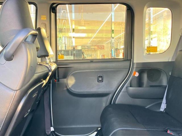 タント カスタムＲＳトップエディションＶＳ　ＳＡ３　新品タイヤ／保証書／純正　ＳＤナビ／衝突安全装置／両側電動スライドドア／シートヒーター／パノラマモニター／車線逸脱防止支援システム／シート　ハーフレザー／ヘッドランプ　ＬＥＤ　衝突被害軽減システム（5枚目）