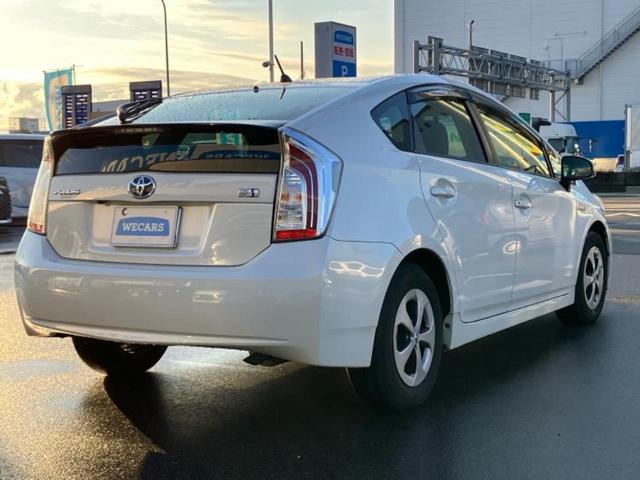 プリウス S 純正 SDナビ/パーキングアシスト バックガイド/ヘッドランプ LED/Bluetooth接続/ETC/EBD付ABS/横滑り防止装置/アイドリングストップ/フルセグTV/DVD LEDヘッドランプ(3枚目)