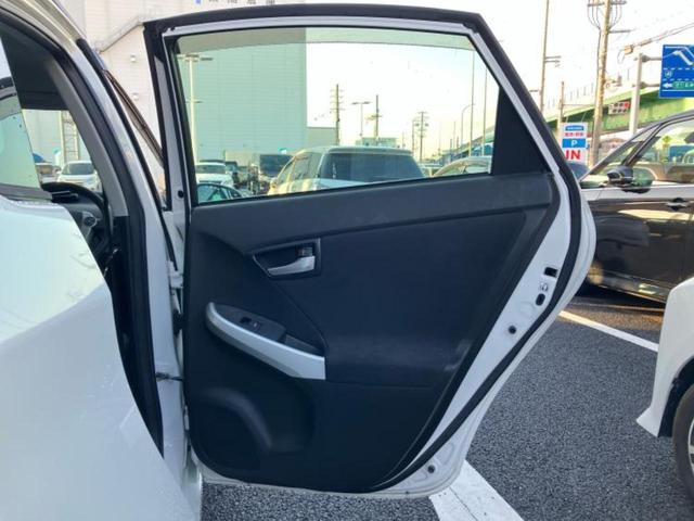 プリウス S 純正 SDナビ/パーキングアシスト バックガイド/ヘッドランプ LED/Bluetooth接続/ETC/EBD付ABS/横滑り防止装置/アイドリングストップ/フルセグTV/DVD LEDヘッドランプ(5枚目)