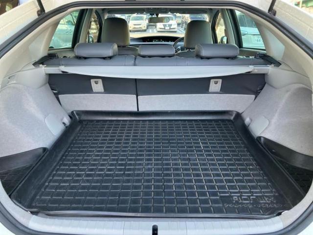 プリウス S 純正 SDナビ/パーキングアシスト バックガイド/ヘッドランプ LED/Bluetooth接続/ETC/EBD付ABS/横滑り防止装置/アイドリングストップ/フルセグTV/DVD LEDヘッドランプ(8枚目)