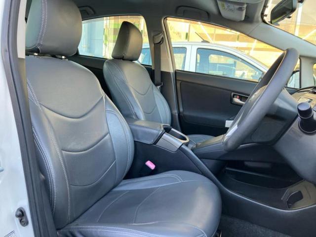 プリウス S 純正 SDナビ/パーキングアシスト バックガイド/ヘッドランプ LED/Bluetooth接続/ETC/EBD付ABS/横滑り防止装置/アイドリングストップ/フルセグTV/DVD LEDヘッドランプ(20枚目)