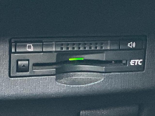 プリウス S 純正 SDナビ/パーキングアシスト バックガイド/ヘッドランプ LED/Bluetooth接続/ETC/EBD付ABS/横滑り防止装置/アイドリングストップ/フルセグTV/DVD LEDヘッドランプ(24枚目)