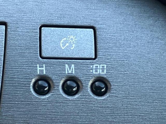 プリウス S 純正 SDナビ/パーキングアシスト バックガイド/ヘッドランプ LED/Bluetooth接続/ETC/EBD付ABS/横滑り防止装置/アイドリングストップ/フルセグTV/DVD LEDヘッドランプ(28枚目)