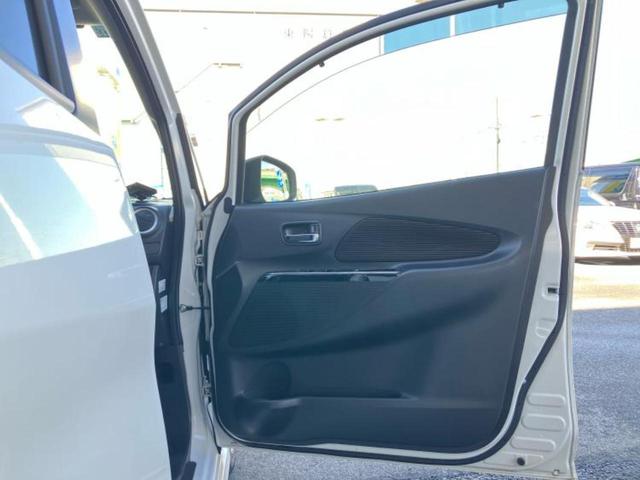 デイズ ハイウェイスターX 純正 ナビ/エマージェンシーブレーキ/アラウンドビューモニター/車線逸脱防止支援システム/ヘッドランプ HID/Bluetooth接続/ETC/ABS/アイドリングストップ/フルセグTV/DVD(4枚目)