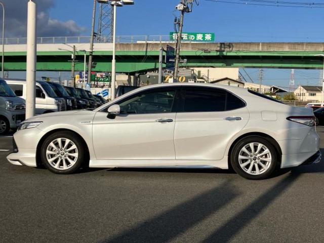 カムリ Ｇ　サンルーフ／純正エアロ／保証書／純正　９インチ　ＳＤナビ／衝突安全装置／車線逸脱防止支援システム／パーキングアシスト　バックガイド／ヘッドランプ　ＬＥＤ／Ｂｌｕｅｔｏｏｔｈ接続／ＥＴＣ　フルエアロ（2枚目）