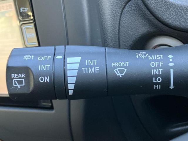 ノート Ｘ　新品タイヤ／純正　ＳＤナビ／インテリジェントルームミラー／エマージェンシーブレーキ／アラウンドビューモニター／車線逸脱防止支援システム／Ｂｌｕｅｔｏｏｔｈ接続／ＥＴＣ／ＥＢＤ付ＡＢＳ　全周囲カメラ（17枚目）