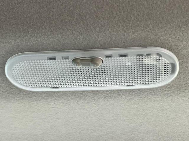 ノート Ｘ　新品タイヤ／純正　ＳＤナビ／インテリジェントルームミラー／エマージェンシーブレーキ／アラウンドビューモニター／車線逸脱防止支援システム／Ｂｌｕｅｔｏｏｔｈ接続／ＥＴＣ／ＥＢＤ付ＡＢＳ　全周囲カメラ（42枚目）