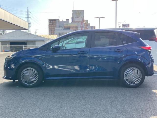 ノート Ｘ　純正　９インチ　メモリーナビ／インテリジェントルームミラー／エマージェンシーブレーキ／アラウンドビューモニター／車線逸脱防止支援システム／ドライブレコーダー　純正／ヘッドランプ　ＬＥＤ　全周囲カメラ（2枚目）