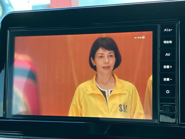 ノート Ｘ　純正　９インチ　メモリーナビ／インテリジェントルームミラー／エマージェンシーブレーキ／アラウンドビューモニター／車線逸脱防止支援システム／ドライブレコーダー　純正／ヘッドランプ　ＬＥＤ　全周囲カメラ（13枚目）