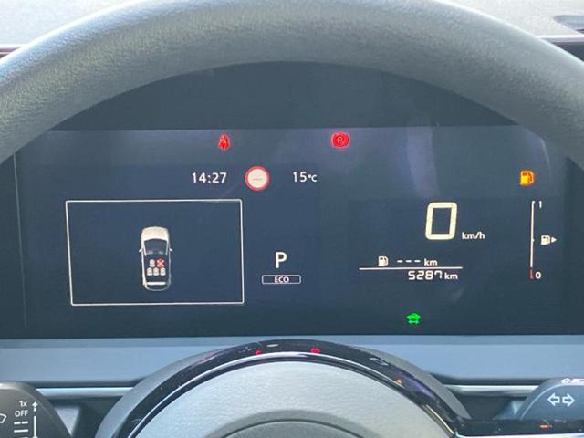 ノート Ｘ　純正　９インチ　メモリーナビ／インテリジェントルームミラー／エマージェンシーブレーキ／アラウンドビューモニター／車線逸脱防止支援システム／ドライブレコーダー　純正／ヘッドランプ　ＬＥＤ　全周囲カメラ（14枚目）