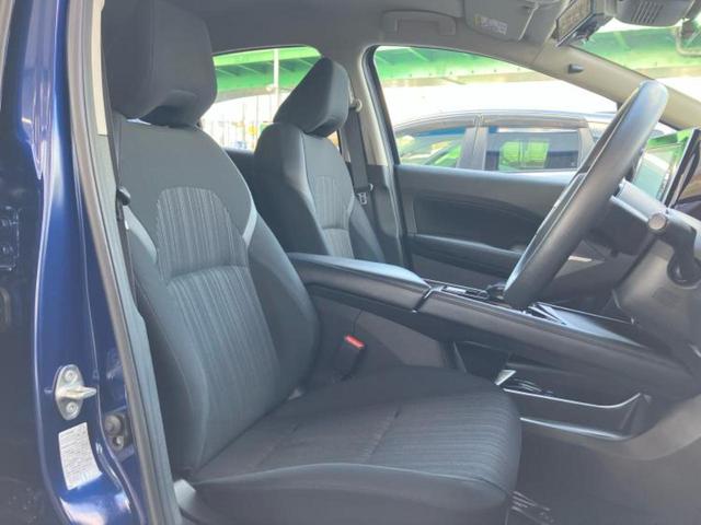 ノート Ｘ　純正　９インチ　メモリーナビ／インテリジェントルームミラー／エマージェンシーブレーキ／アラウンドビューモニター／車線逸脱防止支援システム／ドライブレコーダー　純正／ヘッドランプ　ＬＥＤ　全周囲カメラ（20枚目）