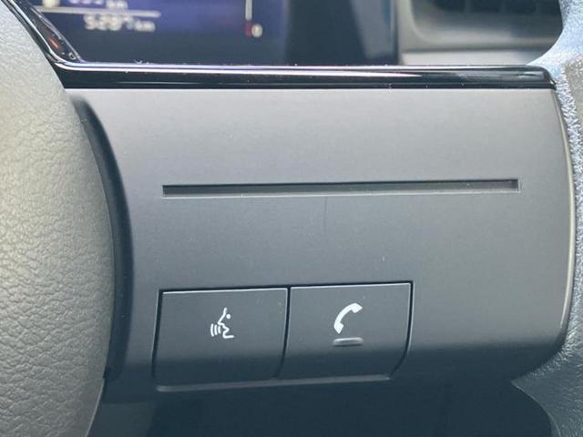 ノート Ｘ　純正　９インチ　メモリーナビ／インテリジェントルームミラー／エマージェンシーブレーキ／アラウンドビューモニター／車線逸脱防止支援システム／ドライブレコーダー　純正／ヘッドランプ　ＬＥＤ　全周囲カメラ（33枚目）